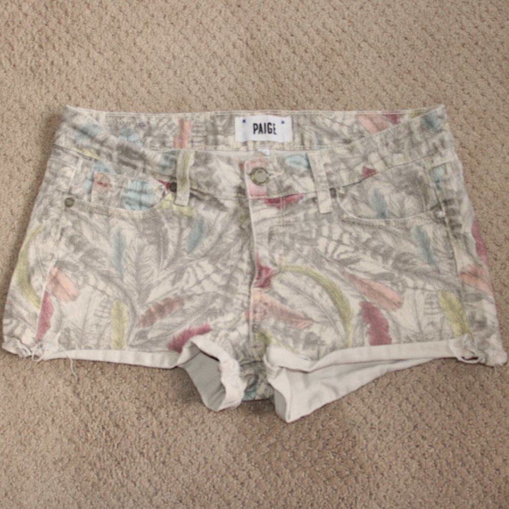 PAIGE Leaf Patterned Denim Shorts‎ Size 27